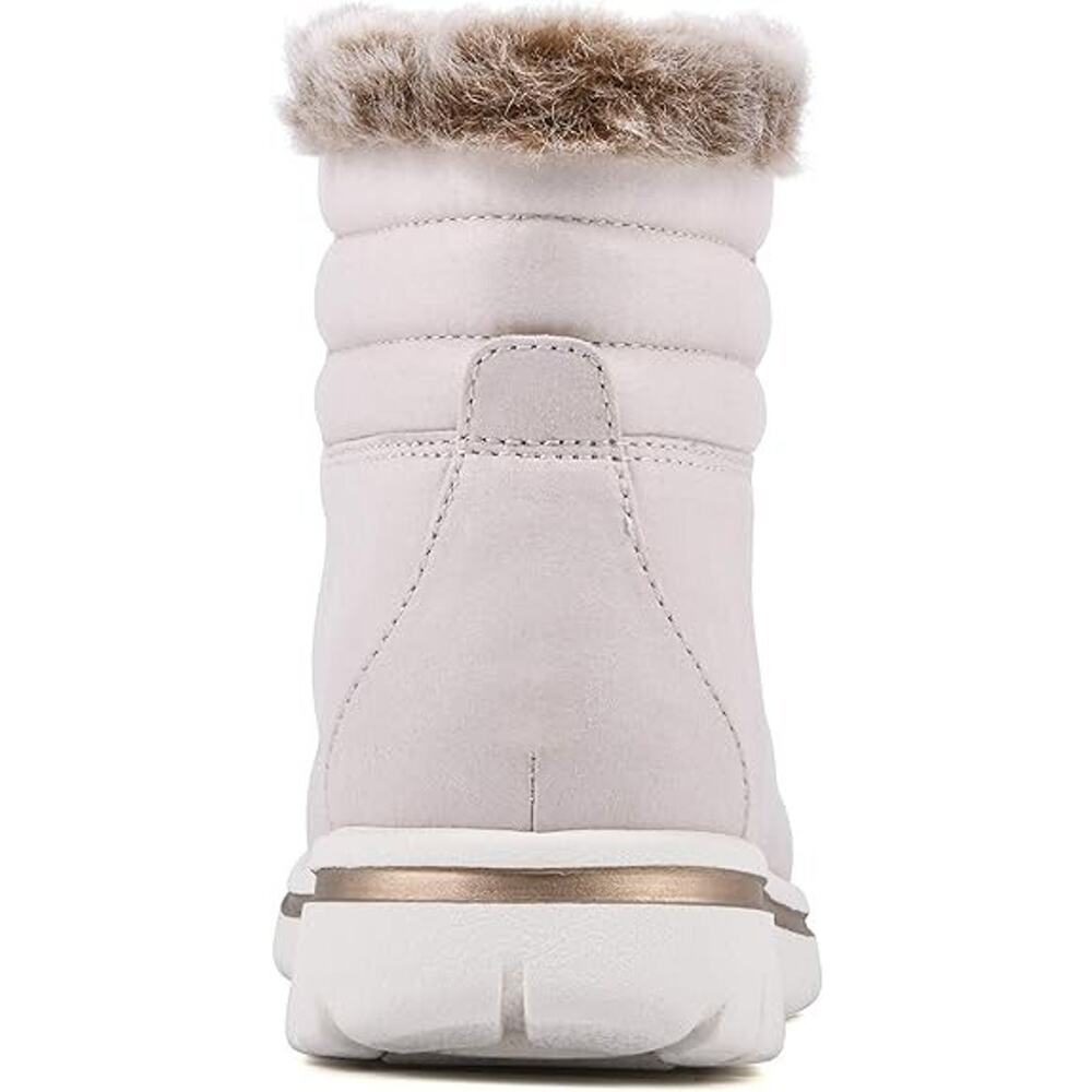 Cliffs By White Mountain Women's Hallett Ankle Bootie, White Size 9.5M - Picture 3 of 6
